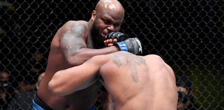 Derrick Lewis clinches Curtis Blaydes at UFC Vegas 19